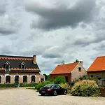 Paardenhof Bed & Breakfast Esquelbecq