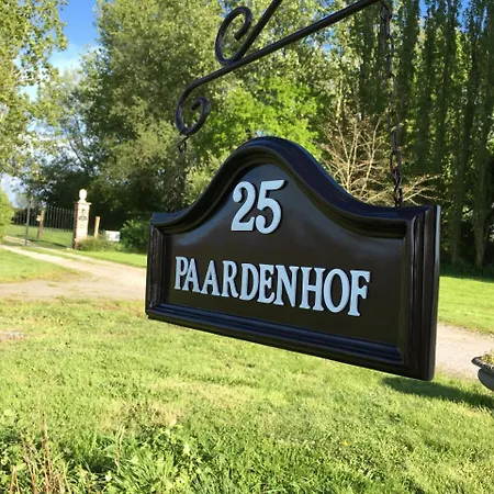 Paardenhof Bed and Breakfast